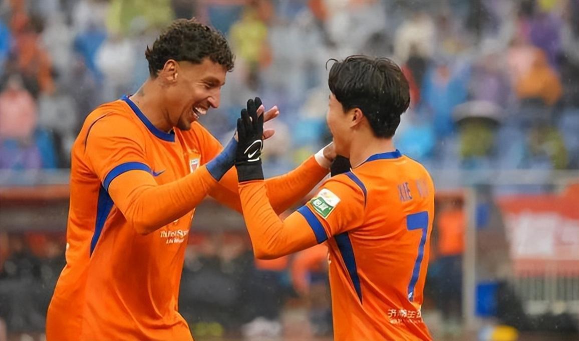 hth体育直播-喜讯！一场2：1让邵佳一喜添前场两大猛将，国足一短板可迎刃而解